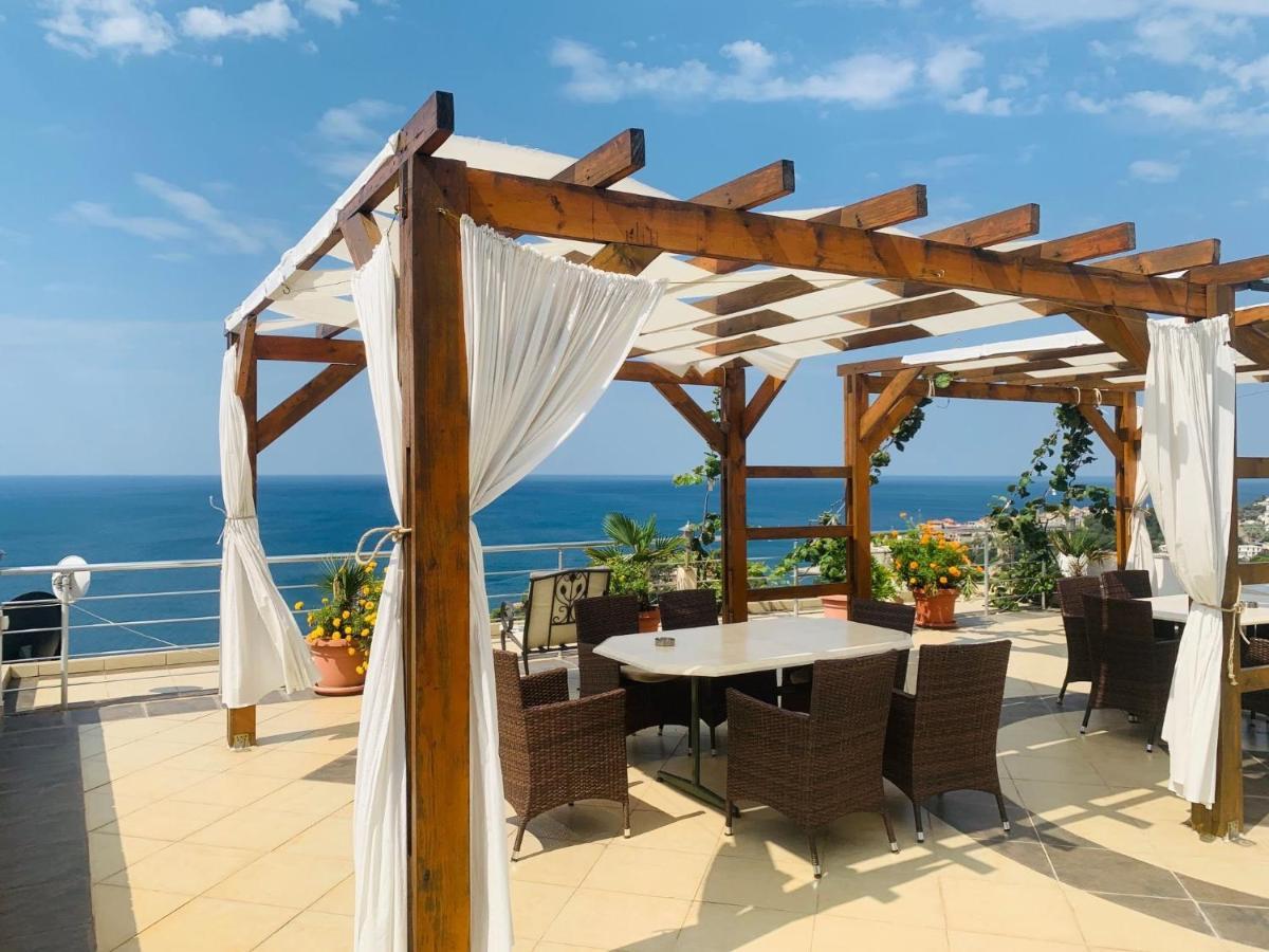Sun Apartments Ulcinj Bagian luar foto