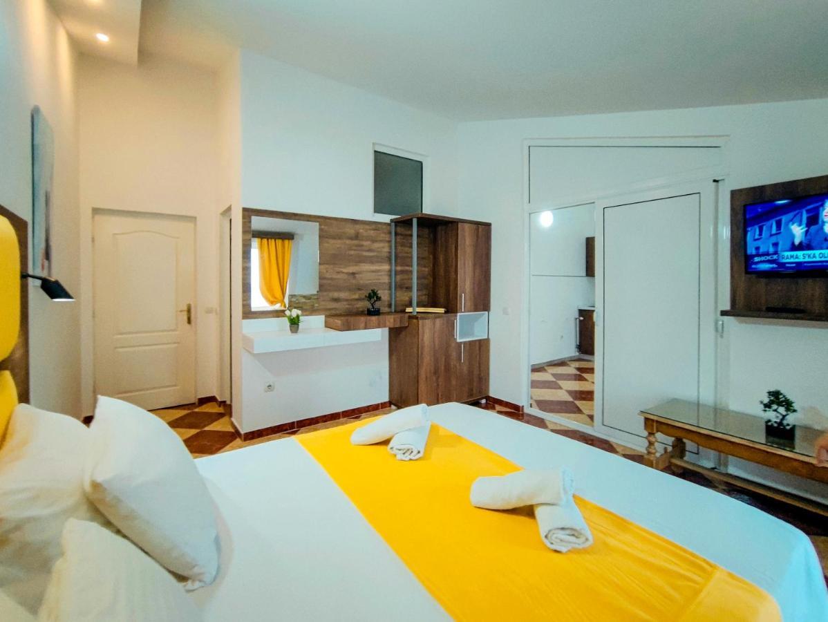 Sun Apartments Ulcinj Bagian luar foto