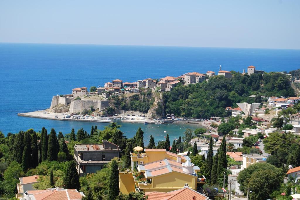 Sun Apartments Ulcinj Bagian luar foto