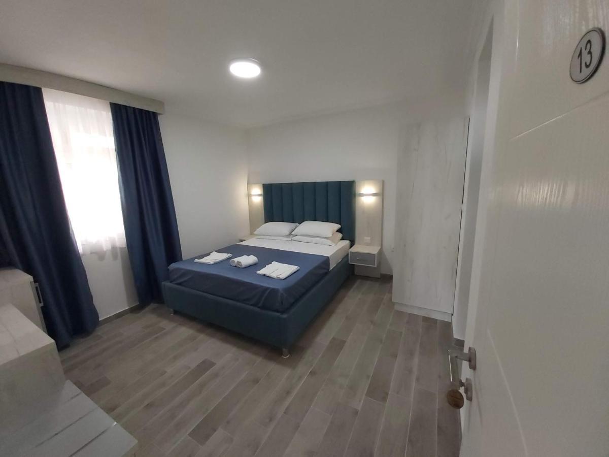 Sun Apartments Ulcinj Bagian luar foto